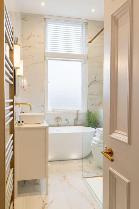 The Devonshire Suite - Your 5 Star West End Stay! 格拉斯哥 外观 照片